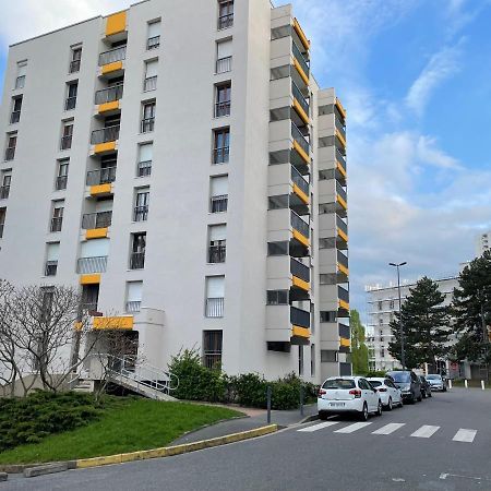 Bel Appartement Compose De Deux Chambres Saint-Etienne  Exterior photo